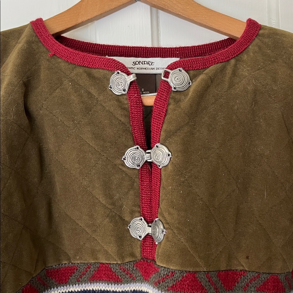 Nordic Pattern Sweater - Picture 3 of 7